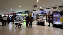 Lucky Plaza (D9), Shop House #628802381